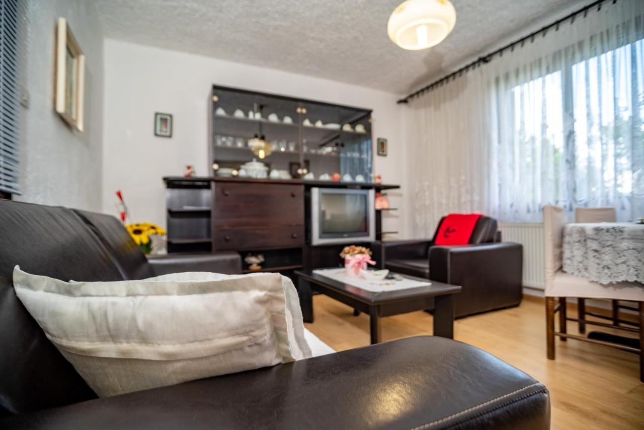 Apartments Fuma Otočac Eksteriør bilde