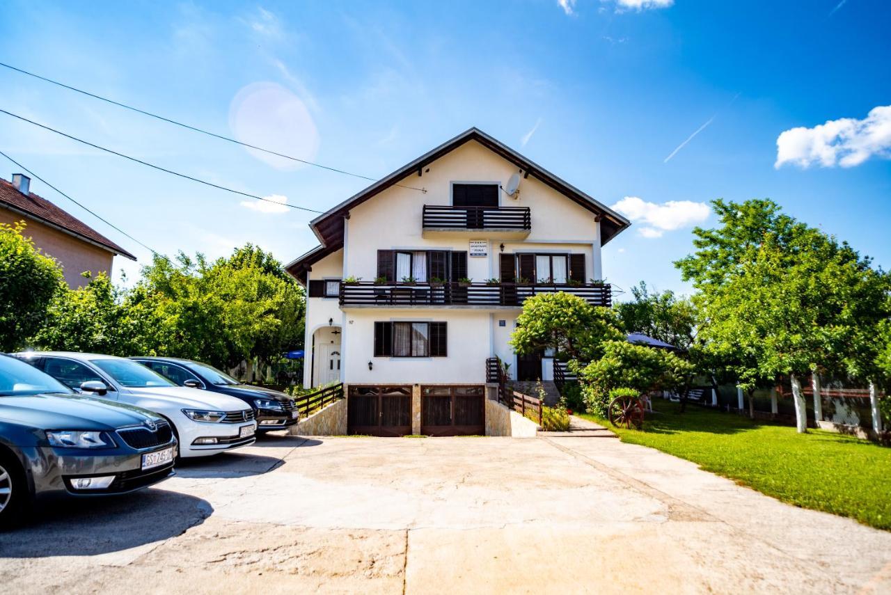 Apartments Fuma Otočac Eksteriør bilde