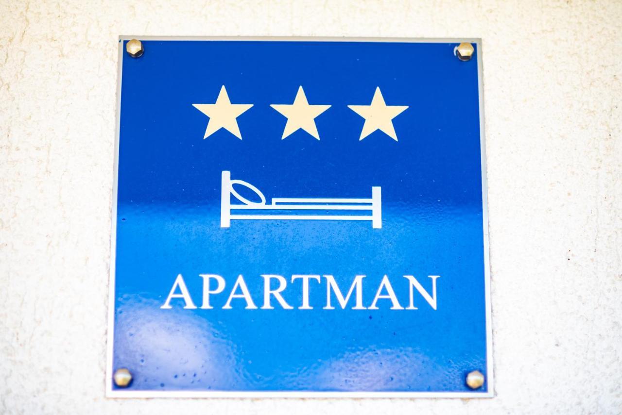 Apartments Fuma Otočac Eksteriør bilde